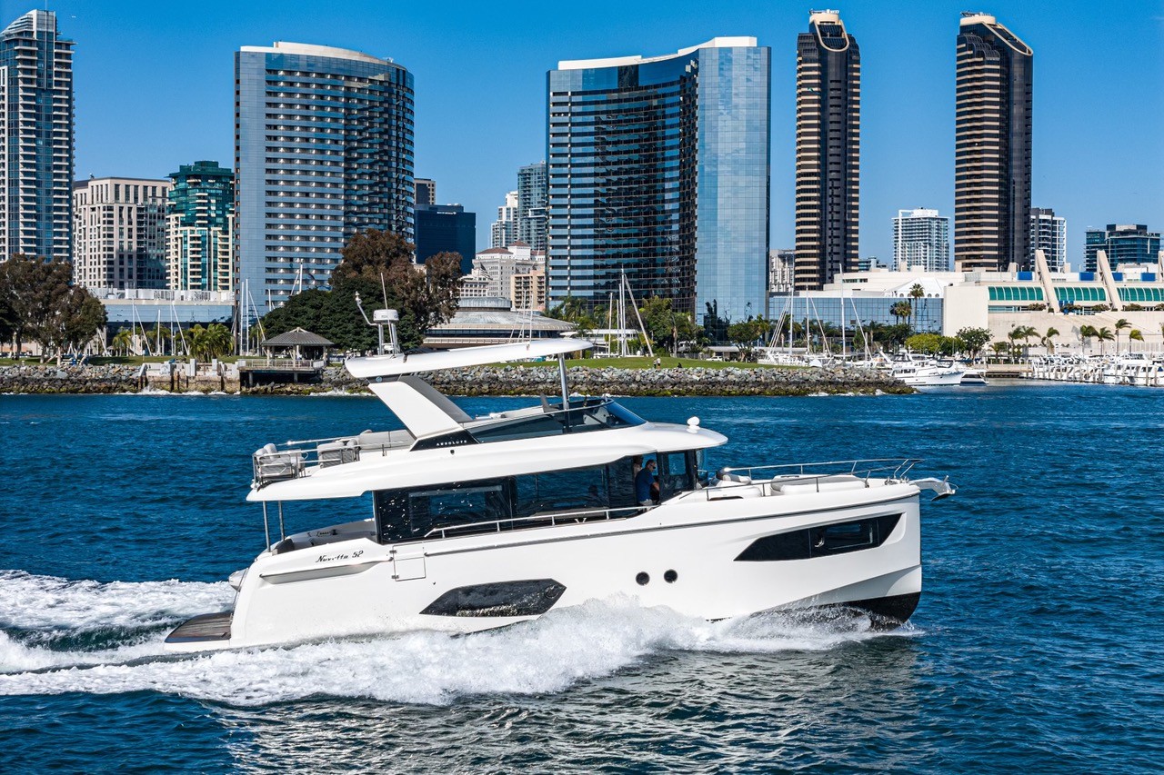 yacht cruising san diego